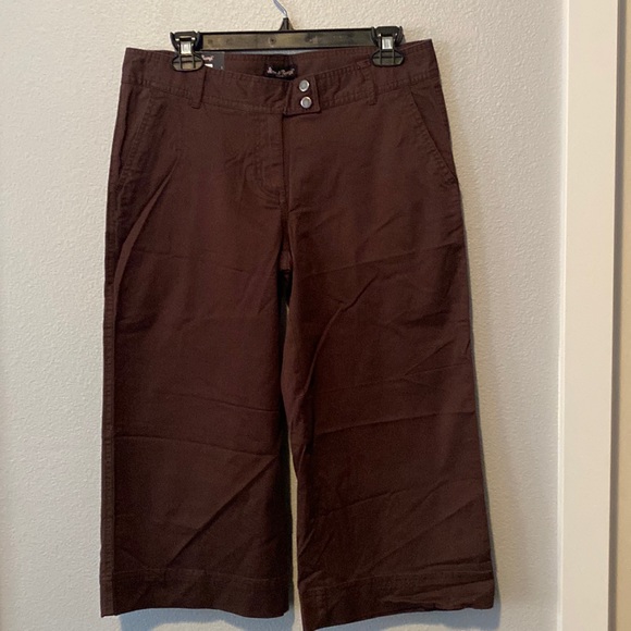 NWT Brown Wide Leg Stretch Capri Size 6 - Picture 1 of 9